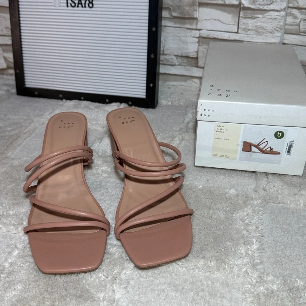 A New Day Women's Light Brown Blakely Heels